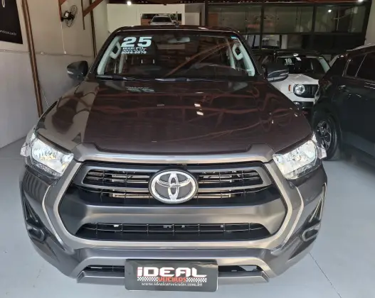 TOYOTA HILUX 2.8 D-4D TURBO DIESEL CD SRV 4X4 AUTOMÁTICO