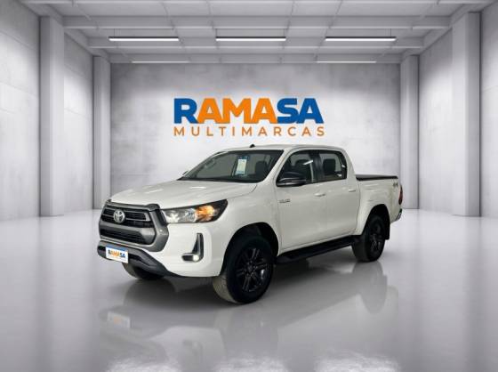 TOYOTA HILUX 2.8 D-4D TURBO DIESEL CD SR 4X4 AUTOMÁTICO