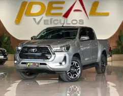 TOYOTA HILUX 2.8 D-4D TURBO DIESEL CD SRX 4X4 AUTOMÁTICO TOYOTA HILUX 2.8 D-4D TURBO DIESEL CD SRX 4X4 AUTOMÁTICO