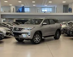 TOYOTA HILUX 2.8 SRX 4X4 CD 16V DIESEL 4P AUTOMÁTICO TOYOTA HILUX 2.8 SRX 4X4 CD 16V DIESEL 4P AUTOMÁTICO