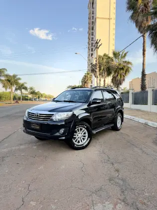 TOYOTA HILUX SW4 2.7 SR 4X2 16V FLEX 4P AUTOMÁTICO