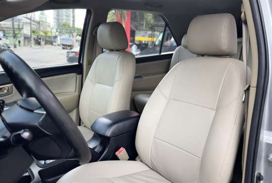 TOYOTA-HILUX SW4-2014