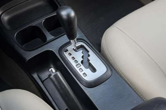 TOYOTA-HILUX SW4-2014
