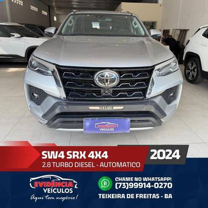 TOYOTA HILUX SW4 2.8 D-4D TURBO DIESEL SRX 4X4 AUTOMÁTICO