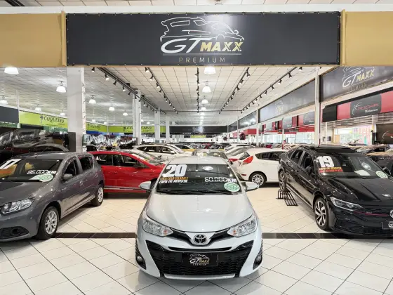 TOYOTA YARIS 1.5 16V FLEX XS CONNECT MULTIDRIVE TOYOTA YARIS 1.5 16V FLEX XS CONNECT MULTIDRIVE