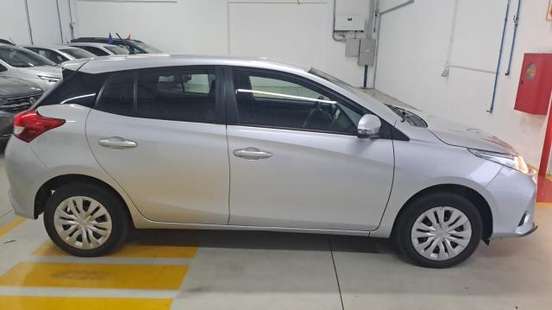 TOYOTA-YARIS-2024