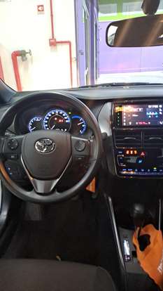 TOYOTA-YARIS-2024