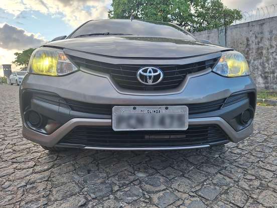 TOYOTA-ETIOS-2017