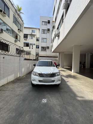 TOYOTA-HILUX-2015