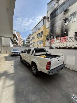 TOYOTA-HILUX-2015