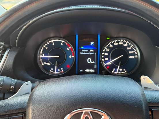 TOYOTA-HILUX SW4-2.8 D-4D TURBO DIESEL SRX PLATINUM 7L 4X4 AUTOMÁTICO TOYOTA-HILUX SW4-2023