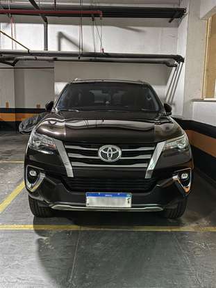 TOYOTA-HILUX SW4-2018