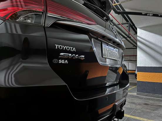 TOYOTA-HILUX SW4-2018