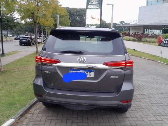 TOYOTA-HILUX SW4-2017