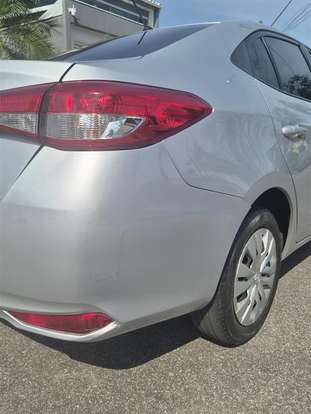 TOYOTA-YARIS-2024