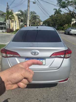 TOYOTA-YARIS-2024
