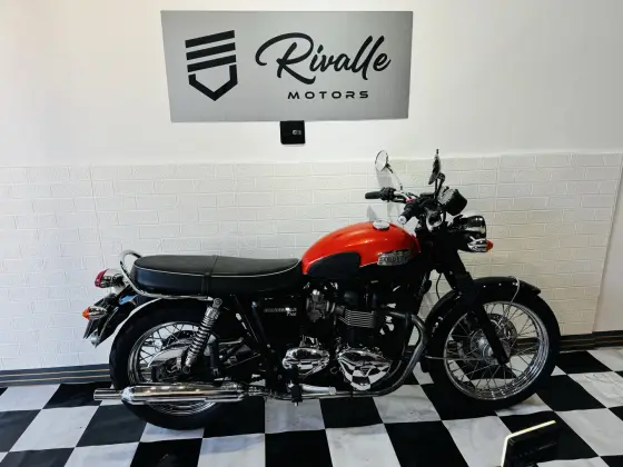 TRIUMPH BONNEVILLE T 100 865 