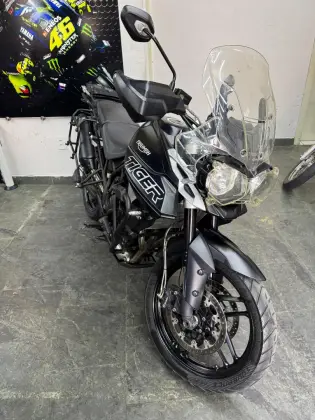 TRIUMPH TIGER 800 XRX TRIUMPH TIGER 800 XRX