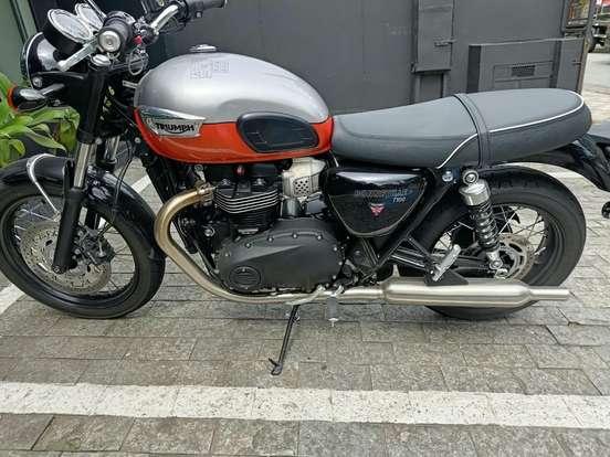 TRIUMPH-BONNEVILLE T100 900 TRIUMPH-BONNEVILLE T100 900-2025