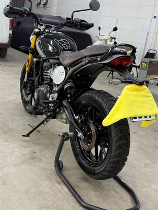 TRIUMPH-SCRAMBLER 400 X-2025