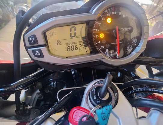 TRIUMPH-TIGER EXPLORER ABS-2015