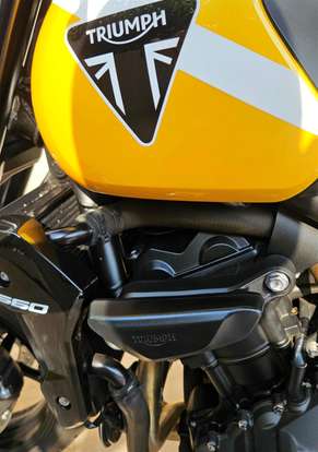 TRIUMPH-TRIDENT 660-2025