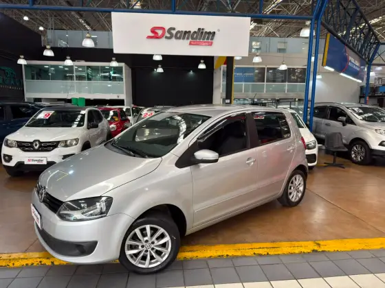 VOLKSWAGEN FOX 1.6 MI 8V FLEX 4P AUTOMATIZADO VOLKSWAGEN FOX 1.6 MI 8V FLEX 4P AUTOMATIZADO