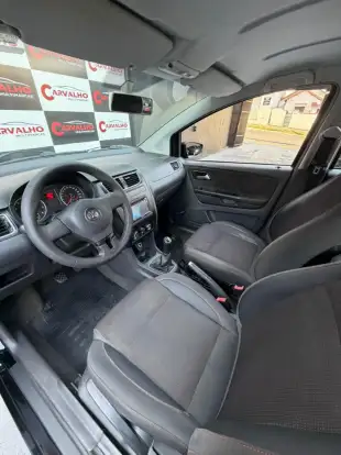 VOLKSWAGEN-FOX-2011
