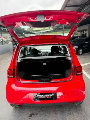 VOLKSWAGEN-FOX-2019