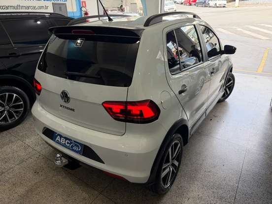 VOLKSWAGEN-FOX-2018