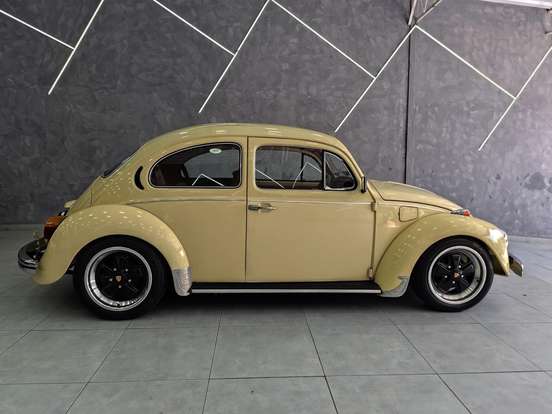 VOLKSWAGEN-FUSCA-1981