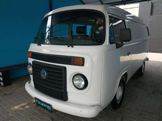 VOLKSWAGEN-KOMBI-1.4 MI FURGÃO 8V FLEX 3P MANUAL VOLKSWAGEN-KOMBI-2011