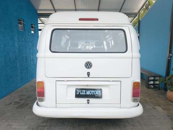 VOLKSWAGEN-KOMBI-1.4 MI FURGÃO 8V FLEX 3P MANUAL VOLKSWAGEN-KOMBI-2011