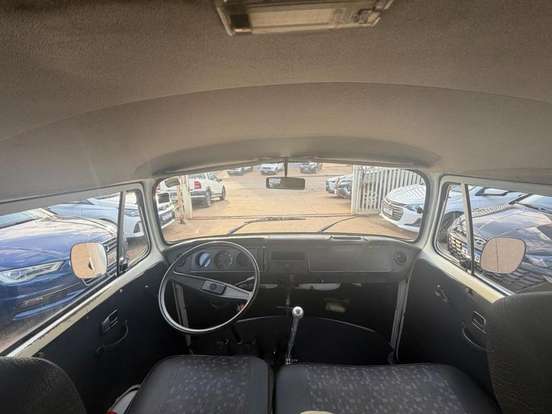 VOLKSWAGEN-KOMBI-1.6 MI STD 8V GASOLINA 3P MANUAL VOLKSWAGEN-KOMBI-1996