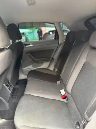 VOLKSWAGEN-POLO-2019