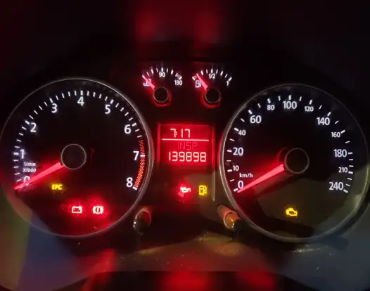 VOLKSWAGEN-SAVEIRO-2014
