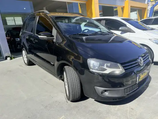 VOLKSWAGEN-SPACEFOX-2012
