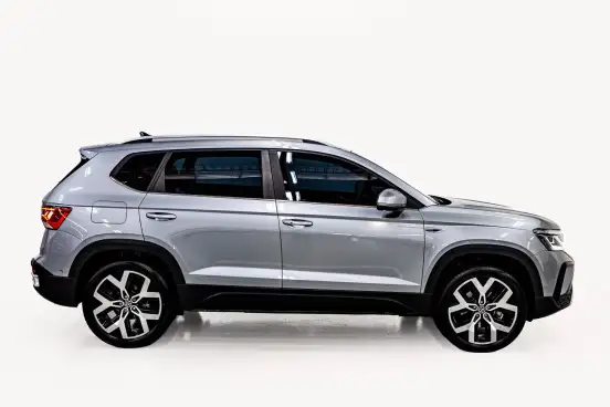 VOLKSWAGEN-TAOS-2024