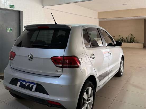 VOLKSWAGEN-FOX-1.6 MI ROCK IN RIO 8V FLEX 4P MANUAL VOLKSWAGEN-FOX-2015