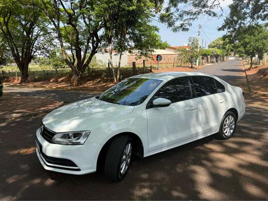 VOLKSWAGEN-JETTA-2016