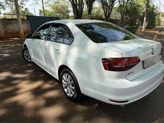 VOLKSWAGEN-JETTA-2016