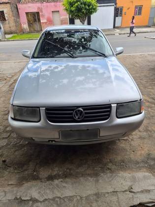VOLKSWAGEN SANTANA 1.8 MI 8V GASOLINA 4P MANUAL
