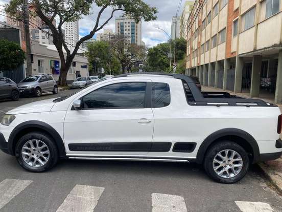 VOLKSWAGEN-SAVEIRO-2013