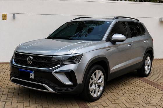 VOLKSWAGEN TAOS 1.4 250 TSI TOTAL FLEX COMFORTLINE AUTOMÁTICO