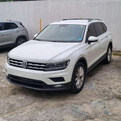 VOLKSWAGEN-TIGUAN-2019