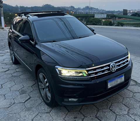 VOLKSWAGEN-TIGUAN-2018