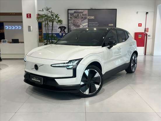VOLVO-EX30-2024