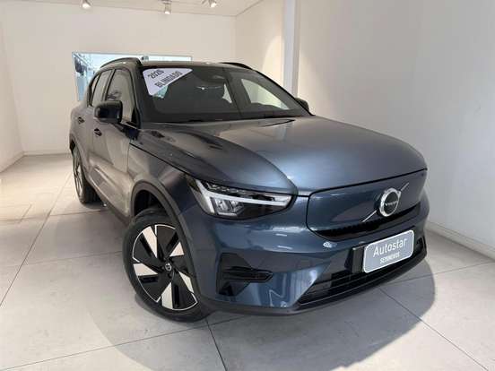 VOLVO-EX40-2025
