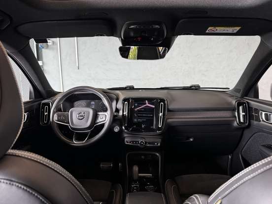 VOLVO-XC40-1.5 T5 RECHARGE R-DESIGN GEARTRONIC VOLVO-XC40-2021