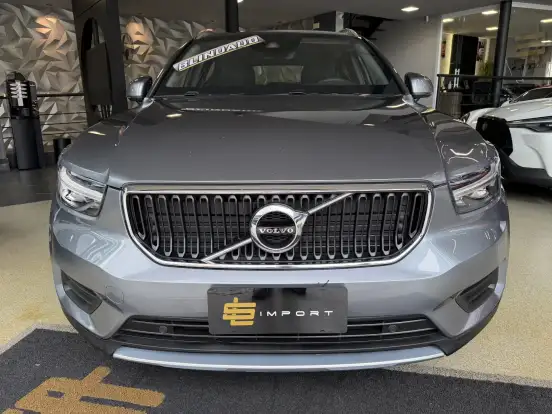 VOLVO-XC40-2.0 T5 GASOLINA MOMENTUM AWD GEARTRONIC VOLVO-XC40-2018
